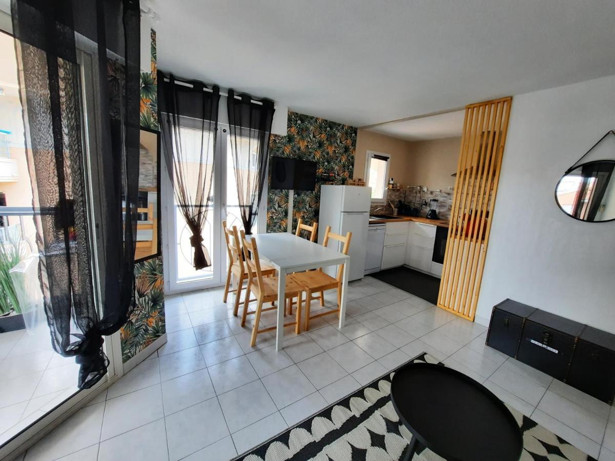 Coeur Marina Climatise Terrasse Parking Apartment Frejus Exterior photo