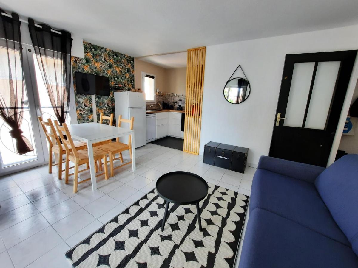 Coeur Marina Climatise Terrasse Parking Apartment Frejus Exterior photo